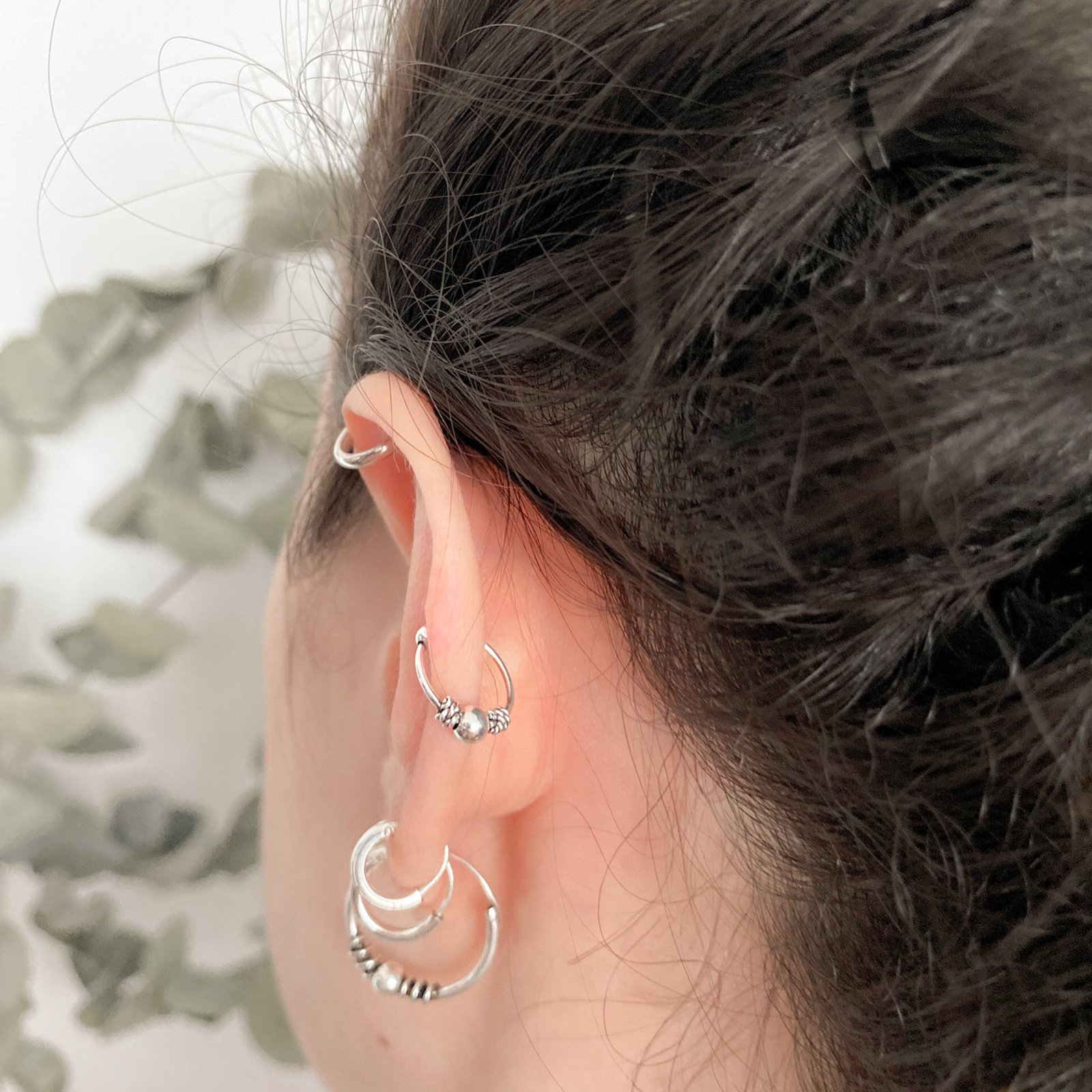 Piercing Helix Indiano com Três Pedras de Zircônias Prata 925